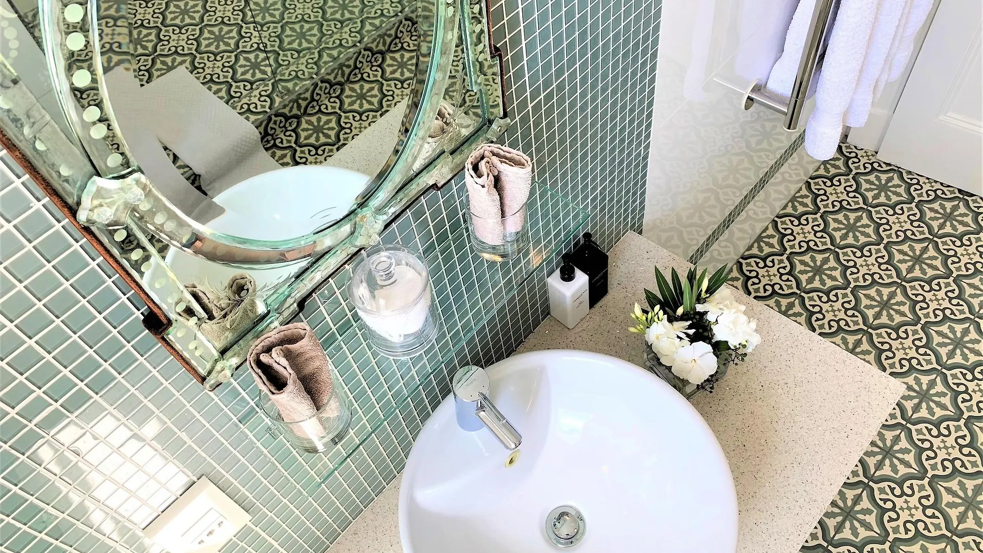 Abbey Manor Luxury Guesthouse Cape Town